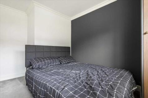 Bedroom One (2)