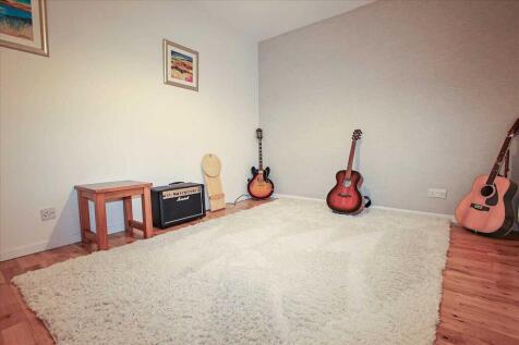 Bedroom Two (2)