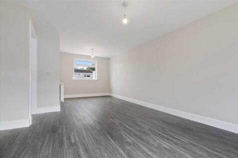 Dining Area (2)