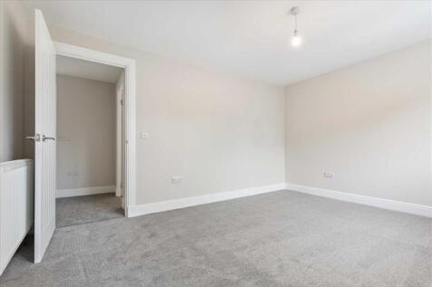 Bedroom One (3)