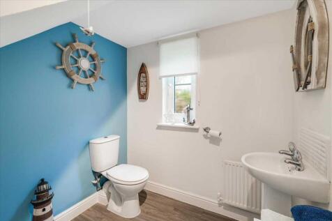 Lower Level WC