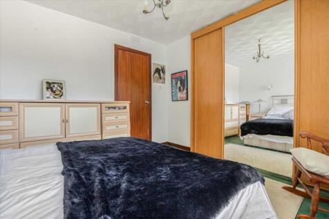 Bedroom Two(2)