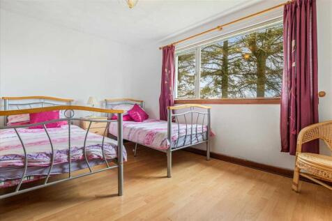 Bedroom Three (1)