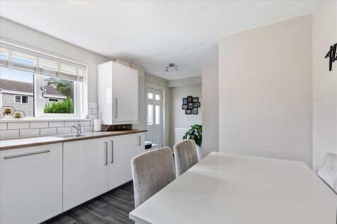 Kitchen Dining (2)