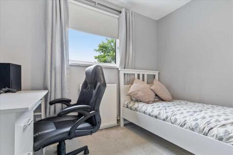 Bedroom Three (1)