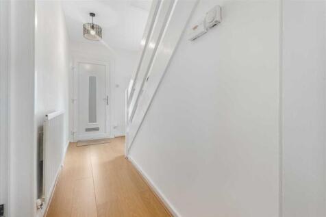 Entrance Hallway (1)