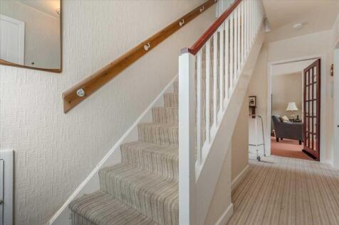 Entrance Hallway (2)