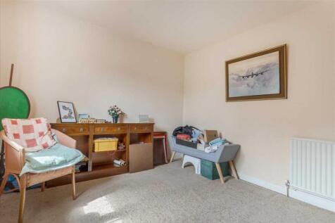 Bedroom Three (2)