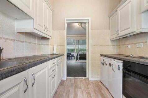 Kitchen (2)