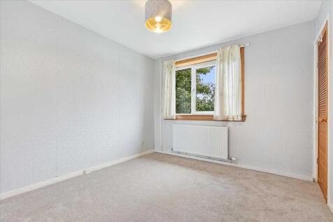 Bedroom One (3)