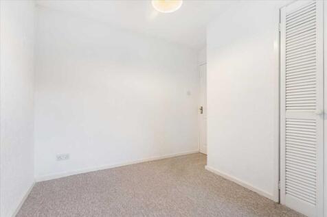 Bedroom Two (2)