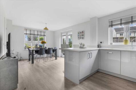 Kitchen Dining (2)
