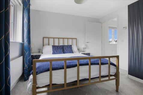 Bedroom One (2)