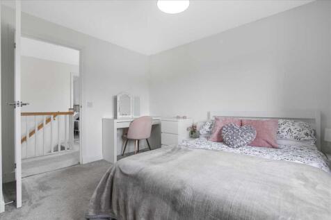 Bedroom Two (2)