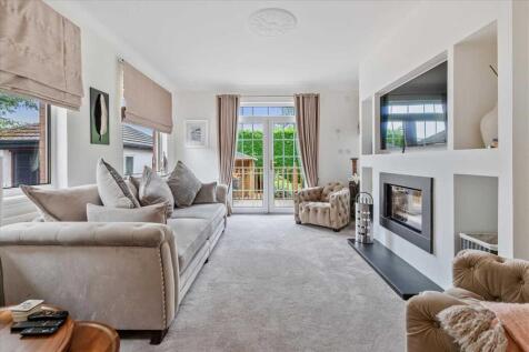 Family Room (1)