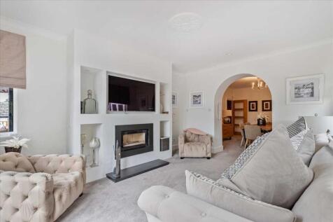 Family Room (2)