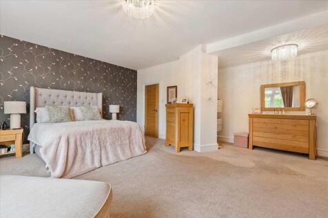 Bedroom One (2)