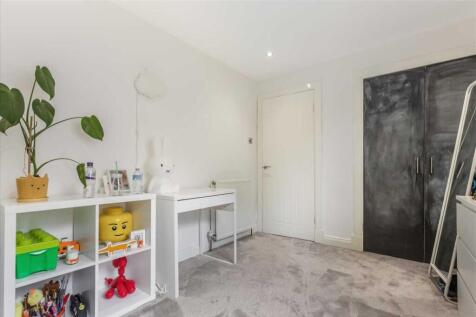 Bedroom Two (2)