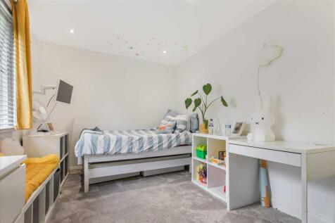 Bedroom Two (3)
