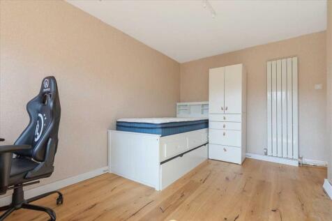 Bedroom One (2)