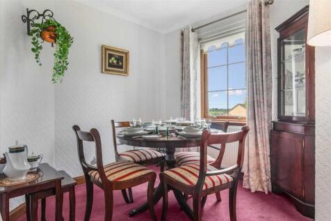 Lounge Dining (3)