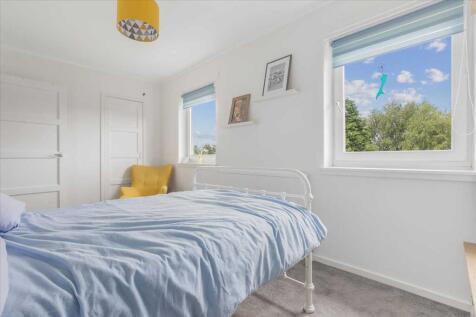 Bedroom One (2)