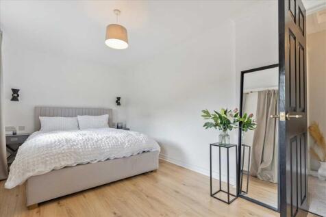 Bedroom One (2)