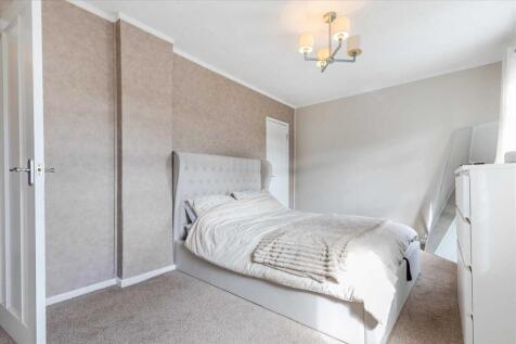 Bedroom One (2)