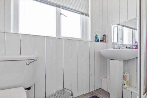 Shower Room (1)