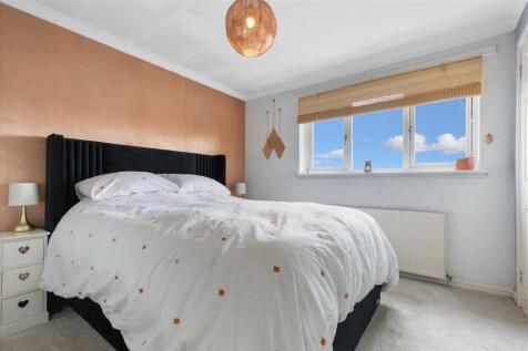 Bedroom (1)