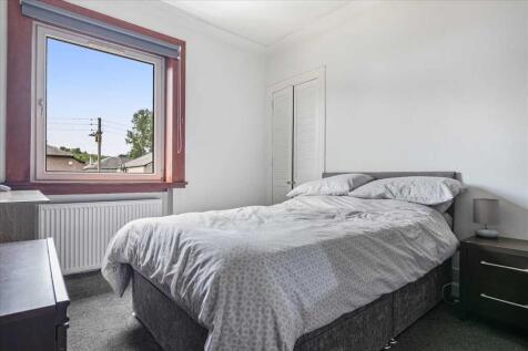 Bedroom Two (1)