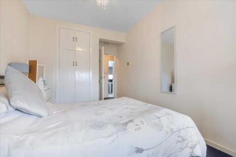 Bedroom Two (2)