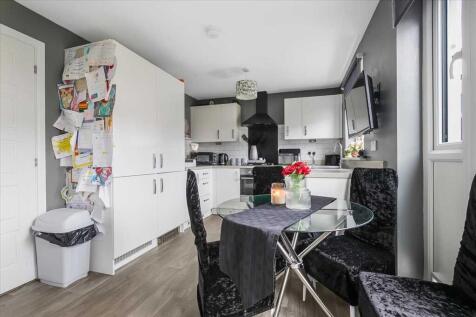 Kitchen Dining (3)