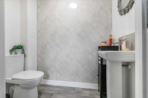 Lower Level WC