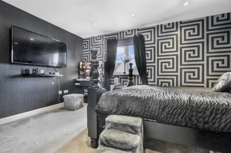 Bedroom One (2)