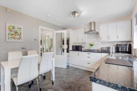 Kitchen Dining (2)
