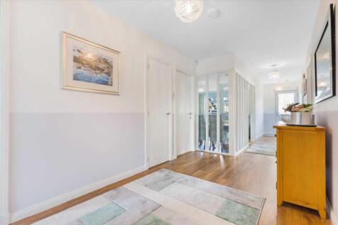 Entrance Hallway (1)