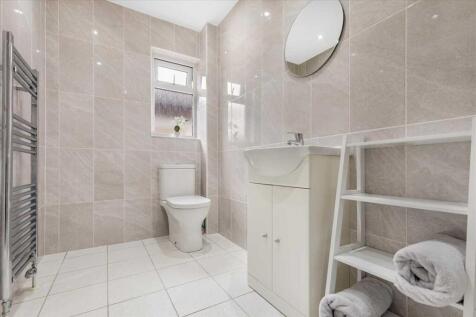 En-Suite (1)