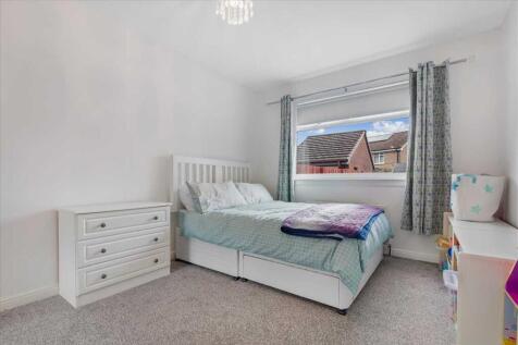 Bedroom Three (1)