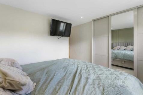 Bedroom One (2)