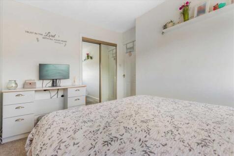Bedroom One (2)