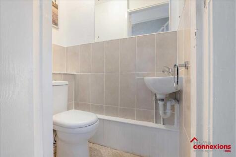 Lower Level WC