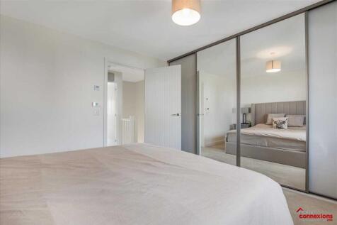 Bedroom One (2)