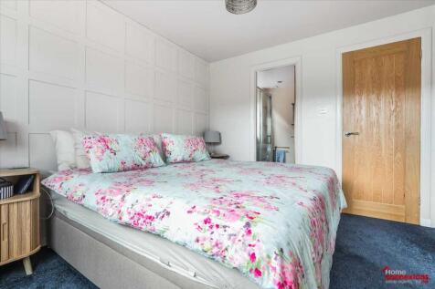 Bedroom One (2)