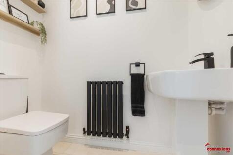 Lower Level WC