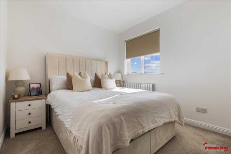 Bedroom Two (1)