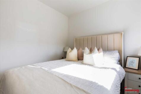 Bedroom Two (2)