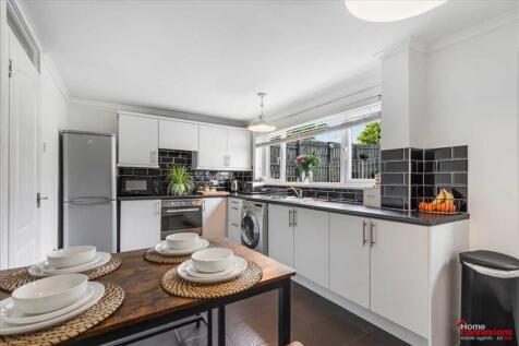 Kitchen Dining (1)