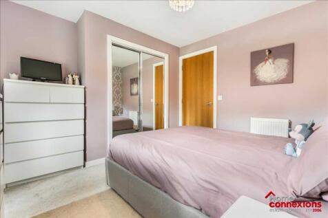 Bedroom One (2)