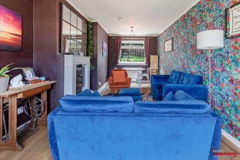 Lounge Dining (3)